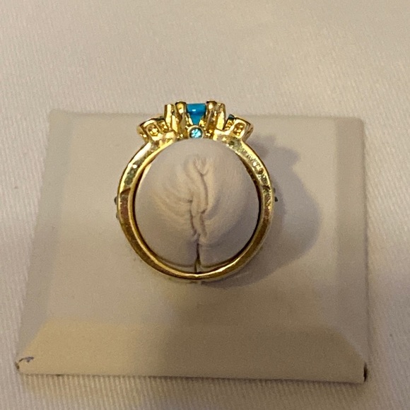 Gold Tone Blue Gem Ring, Size 7 - Picture 4 of 5